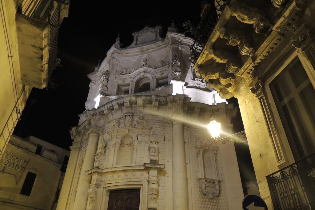 Barocco.Oberdan Bed & Breakfast Lecce Exterior photo